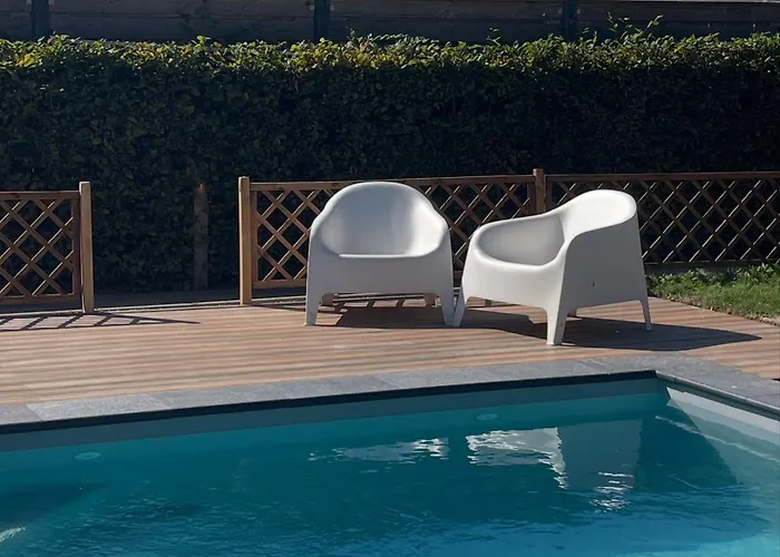 Hoeve Altena Barn * Woudrichem